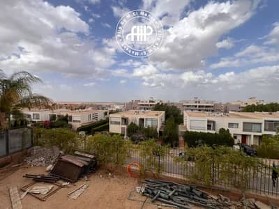 فيلا مستقلة للبيع في أليجريا بإطلالة لاندسكيب