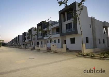 فيلا تاون هاوس 235 متر للبيع في كومباوند ليك ويست الشيخ زايد