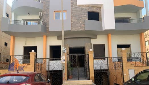 فيلا لقطة للبيع استلام فورى بسعر مميز فى كمبوند تمر حنة تانى نمرة من نادى بلاتينيوم و قريبة من التسعين الشمالى فى قلب التجمع الخامس القاهرة الجديدة Fi