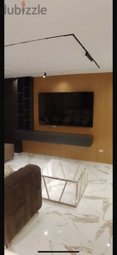 شقه الترا سوبر لوكس
