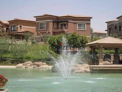 Villa for sale in Lake View at an attractive price
