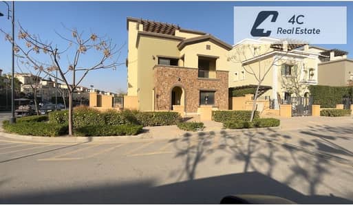 Standalone villa fully finished ready to move under market price bahry view landscape for sale with a prime location in EMAAR MIVIDA