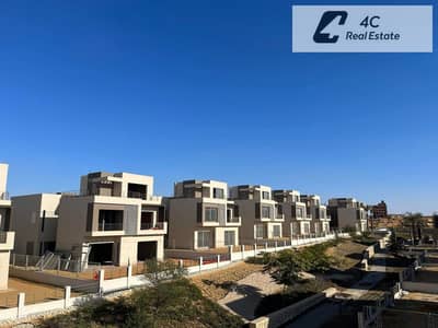 اقل من سعر الماركت ب5 مليون فيلا تايب D ستاند الون 5 غرف نوم ماستر  برايم اوكيشن للبيع فى كمبوند بالم هيلز التجمع الخامس Palm Hills New Cairo