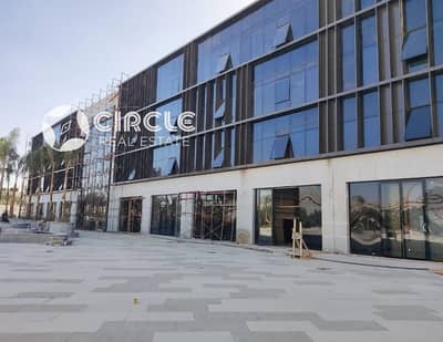 مكتب إداري ٦٣م تشطيب كامل للبيع في ليك فيو بلازا التجمع الخامس Lake View Plaza New Cairo near AUC