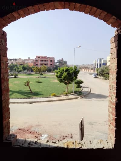 For sale at a bargain price, an apartment of 170 m in the second east / repeated floor / delivery within 6 months / next to Dar Misr compound and Green Hills Club