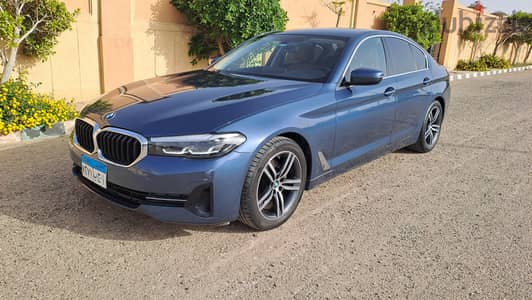 السياره  فابريكة بالكامل وصيانة بالوكيل حالة الزيرو بجد لايوجد اي دهان