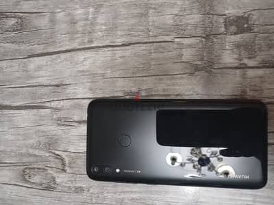 Y7 prime 2019 بحالة ممتازة بدون خدش