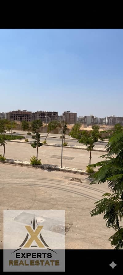 امتلك 107م باوفر تجاري فيو شارع باحدث المراحل B12