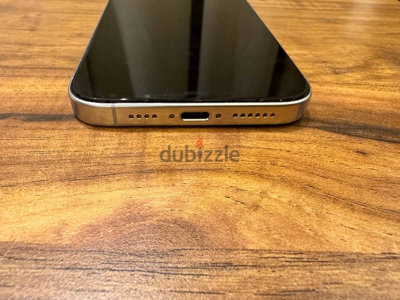 IPhone 16 Pro Max 2