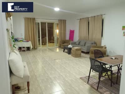 شاليه بحديقة للبيع في هاسيندا باي الساحل الشمالي متشطب بالكامل بالفرش