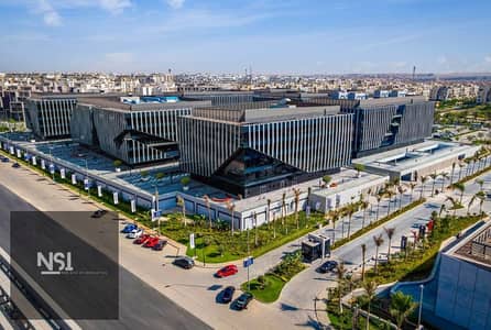 مكتب 140 متر + تراس 80 متر مميز للبيع في EDNC Sodic دور اول استلام فوري