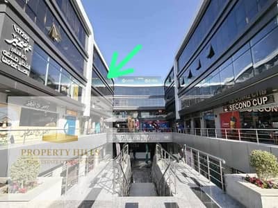 Your monthly income is 63,000 Egyptian pounds. Immediate occupancy of a fully furnished, ready-to-move-in office in the largest mall. Large area: 59 s