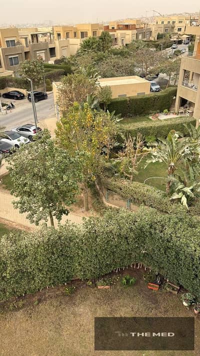 للبيع بنتهاوس راقي بموقع مميز في بالم باركس, من بالم هيلز, استلام فوري