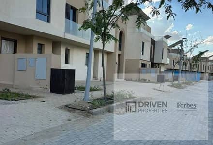 شقة أرضي للبيع بالتقسيط في VYE سوديك نيو زايد الشيخ زايد بيفرلي هيلز     VYE Sodic New Zayed Sheikh Zayed Beverly Hills