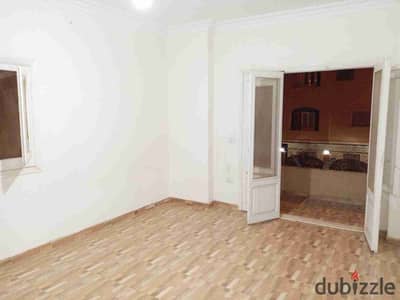  Apartment for Rent in New Cairo – Gardenia   Prime location close to the main street, Mohamed Naguib Axis, transportation, and all services  Easy access to major roads and nearby areas in the Fifth Settlement