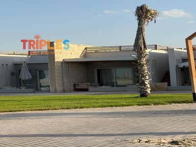 سى شور تاون هاوس فى موقع مميز على البحر للبيع