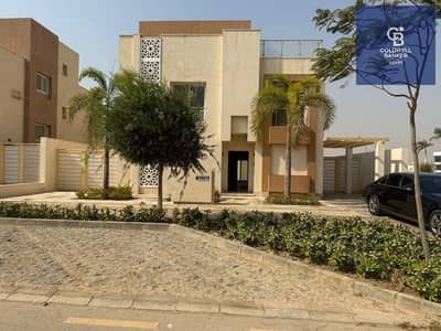 فيلا  متشطبه جاهزة للسكن بفيو ويد جاردن - برايم لوكيشن في قلب العاصمة الإدارية الجديدة | كمبوند المقصد