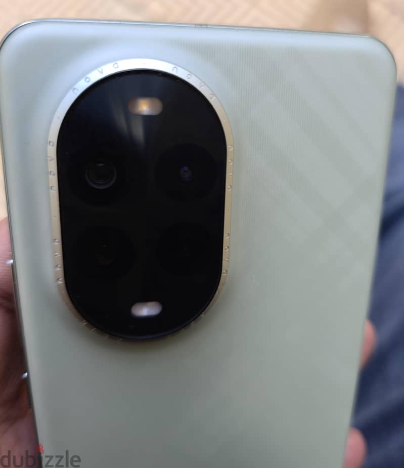 Huawei Nova 13 pro 4