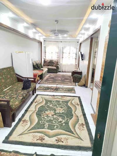 شقة مفروشة للايجار السنوي اسره أو شركة 2 نوم ريسبشن قطعتين مطبخ حمام الدور التاني علوي يوجد جميع المرافق مياه وكهرباء واسانسير بالإسكندرية العجمي الكيلو21 بشاطئ النخيل داخل كمبوند