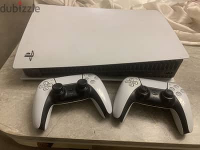 Ps5 with 2 controller