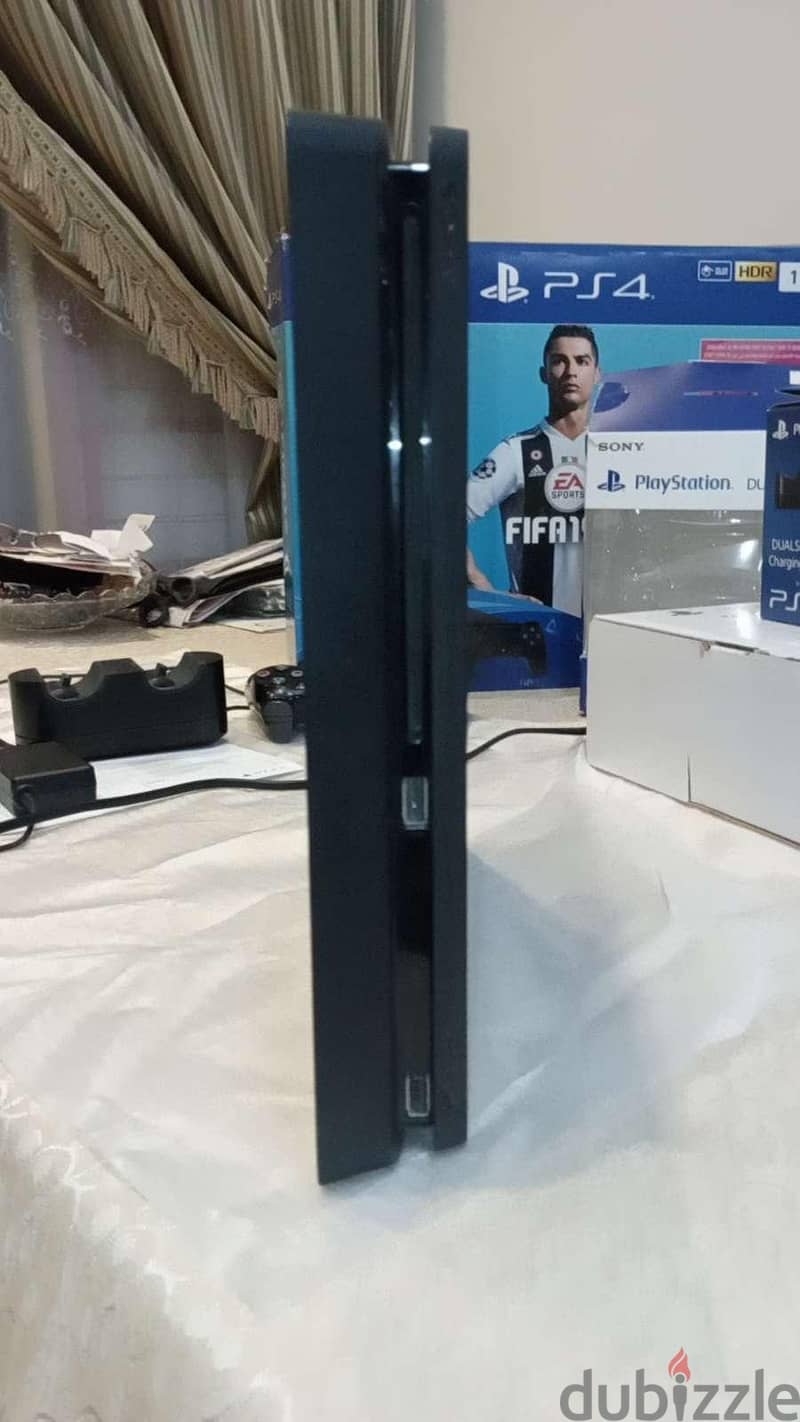 playstation 4 slim 2