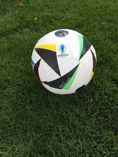 كرة قدم Euro 2024