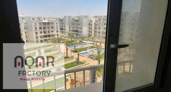 شقة فيو جاردن استلام فوري عليها أوفر لمدة اسبوع بكمبوند جايد قريبة من التسعين الشمالي وبفترة سداد طووويلة
