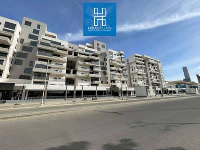 شقة 225م ارضي بجاردن للبيع في اميز كمبوندات العاصمة الادارية كمبوند jade park