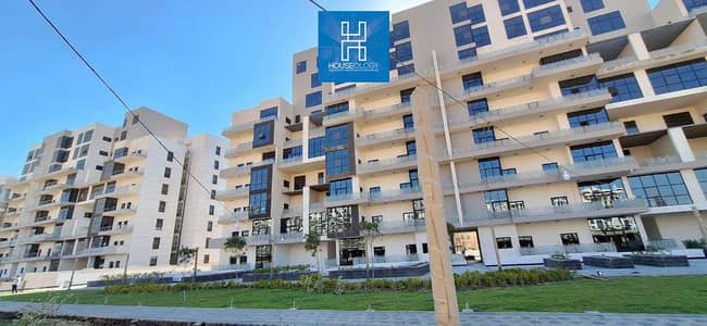 شقة 225م استلام فوري متشطب  ارضي بجاردن للبيع في اميز كمبوندات العاصمة الادارية كمبوند jade park