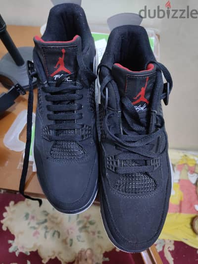 كوتشي air jordan 4