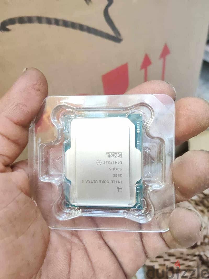 Intel Core Ultra 9 285K 1