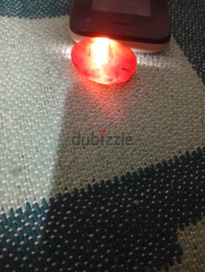 حجر عقيق طبيعي