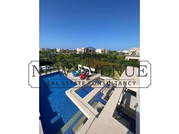 ڤيلا مستقلة فى هاسيندا باى Hacienda bay  صف ثالث من البحر بسعر مميز متشطبة بالكامل بالفرش و الاجهزة و  حمام  سباحة .