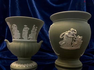 wedgwood  انتيك تحف نوادر- قطعتين بحالة ممتازه من نوادر ال