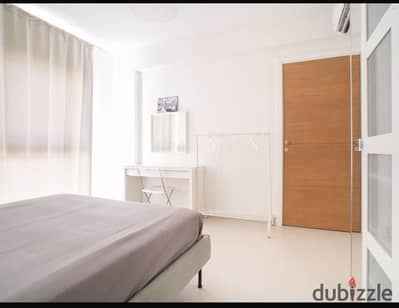  For Rent – ​​One Bedroom and Living Room in Marina West 