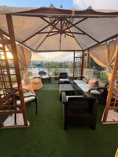 Penthouse for rent Pool view Fully furnished Hacienda bay