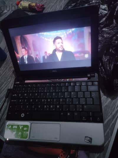 لاب توب صغير اوي خفيف الوزن مساحة تخزين ١٦٠ جيجا بالشاحن الاصلي