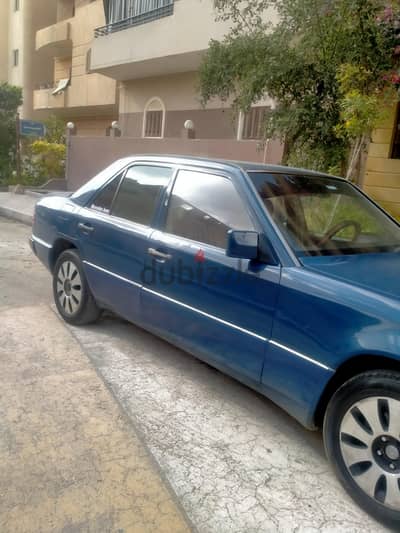 Mercedes-Benz E200 1986