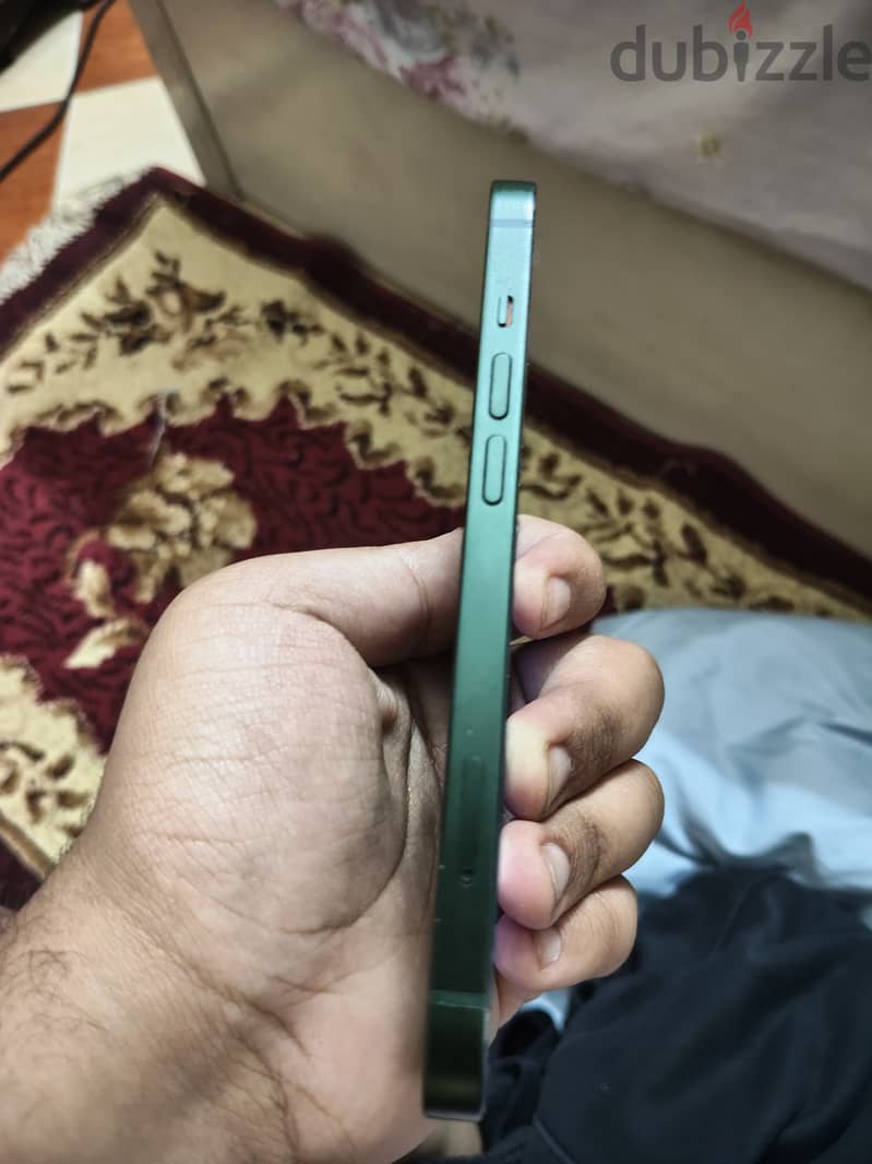 iPhone 13 3
