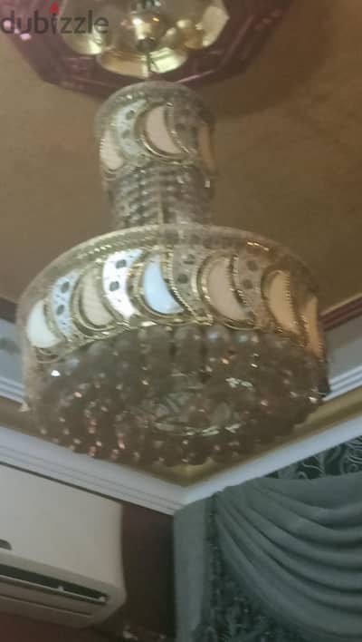 نجفة كريستال كلاسيك أدوار بحالة جيدة جداً للبيع
