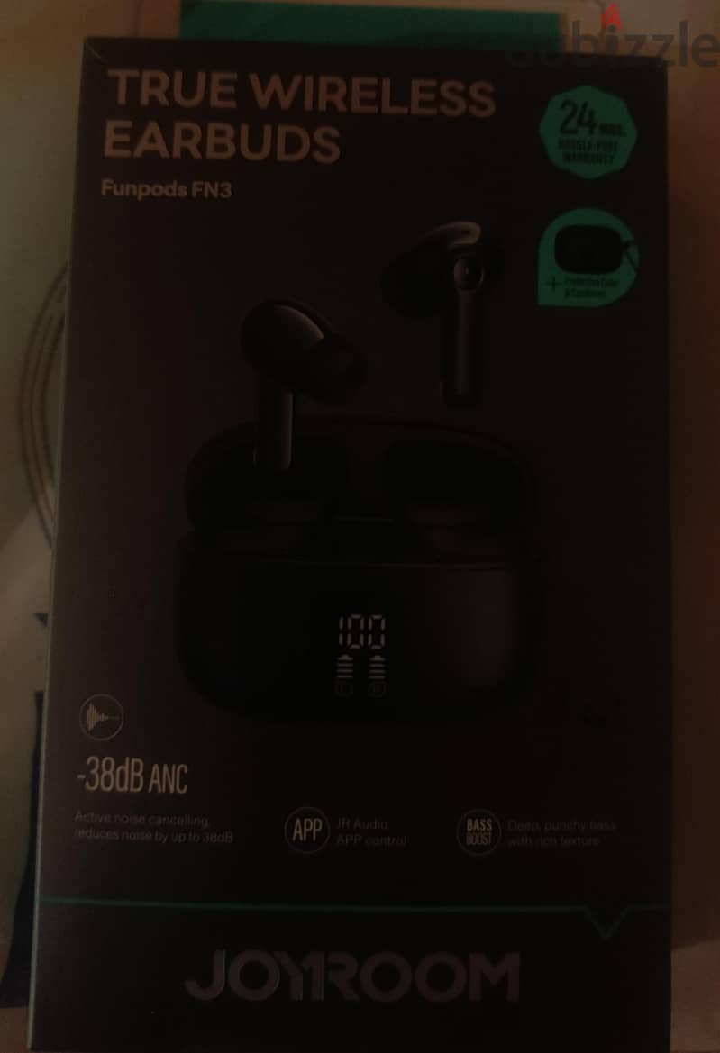 earbuds 2