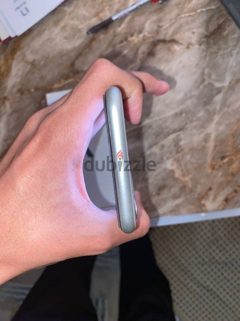 IPHONE11 3