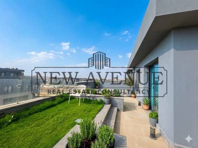 بنتهاوس + حديقة في تريو جاردنز  at trio gardens New Cairo موقع متميز تشطيب كامل بالتقسيط حتى 2032 استلام فوري