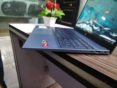  عرض ممتاز وبالضمان  لابتوب HP Ryzen 5 بحالة ممتازة + شنطة هدية 