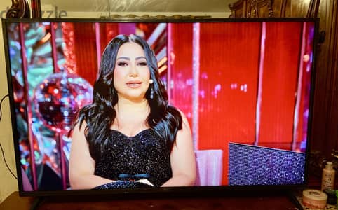 مكتبه ٣ متر وارد ايكيا + شاشه ال جي ٥٥ سمارت استخدام شهرين مكتبه ٣ متر وارد ايكيا + شاشه ال جي ٥٥ سمارت استخدام شهرين