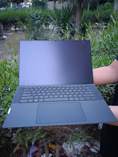 للبيع Dell Precision 5560 Workstation