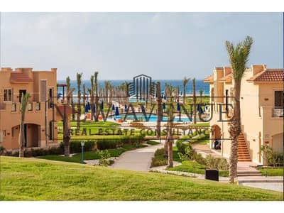 شاليه أرضي بحديقة فيو بحر وحمام سباحة استلام فورى في لافيستا باي الساحل الشمالي La Vista Bay north coast