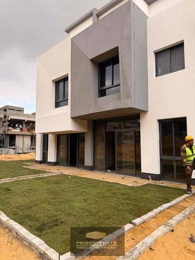 تاون هاوس استلام فوري في EastShire التجمع مباشرة على Promenade