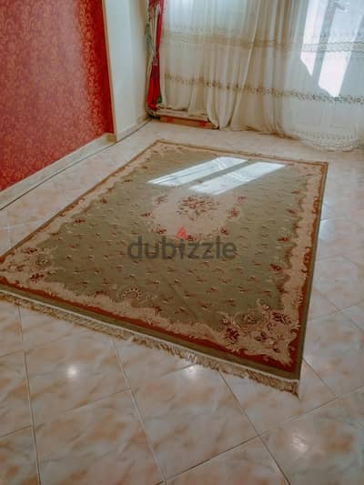 سجادة  اخضر فاتح ٢*٣ للبيع
