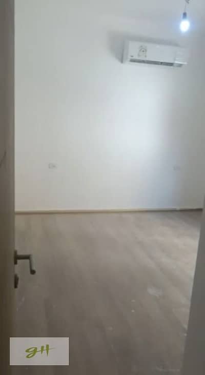 شقة متشطبه بالكامل و تكييف للإيجار في فيفث سكوير مراسم القاهرة الجديدة  Fifth Square Marasem New Cairo